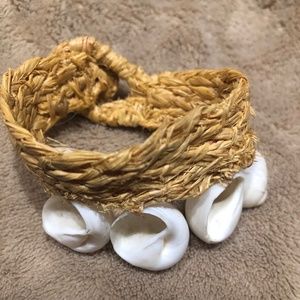 Fiji shell bracelet white tan plus bonus